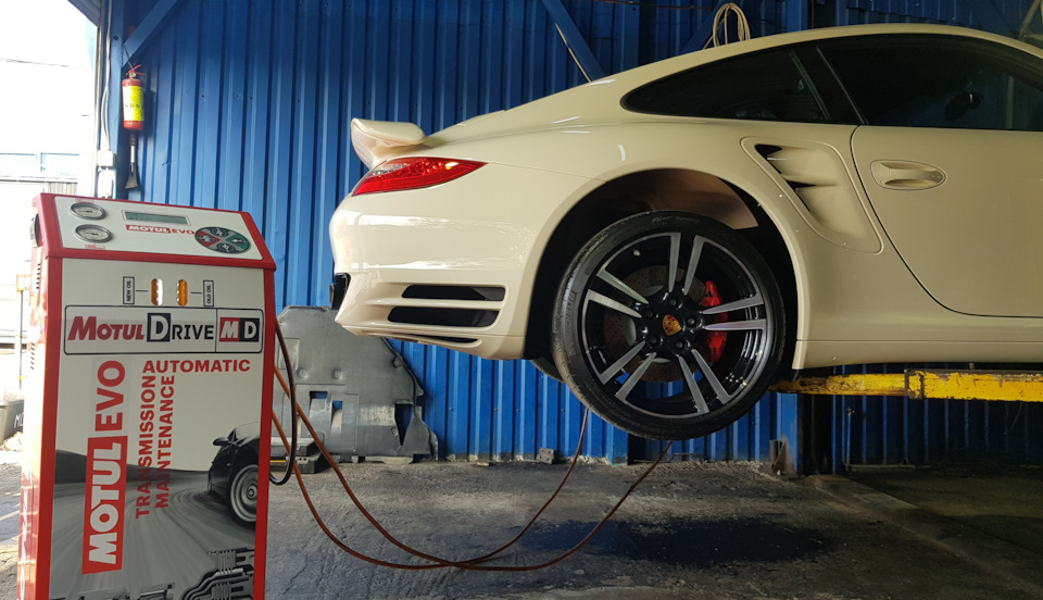 Замена масла в АКПП Porsche 911