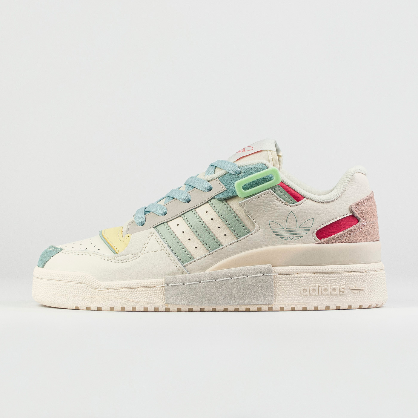Forum Low Wmns White/Colors чаще выбирают клиенты