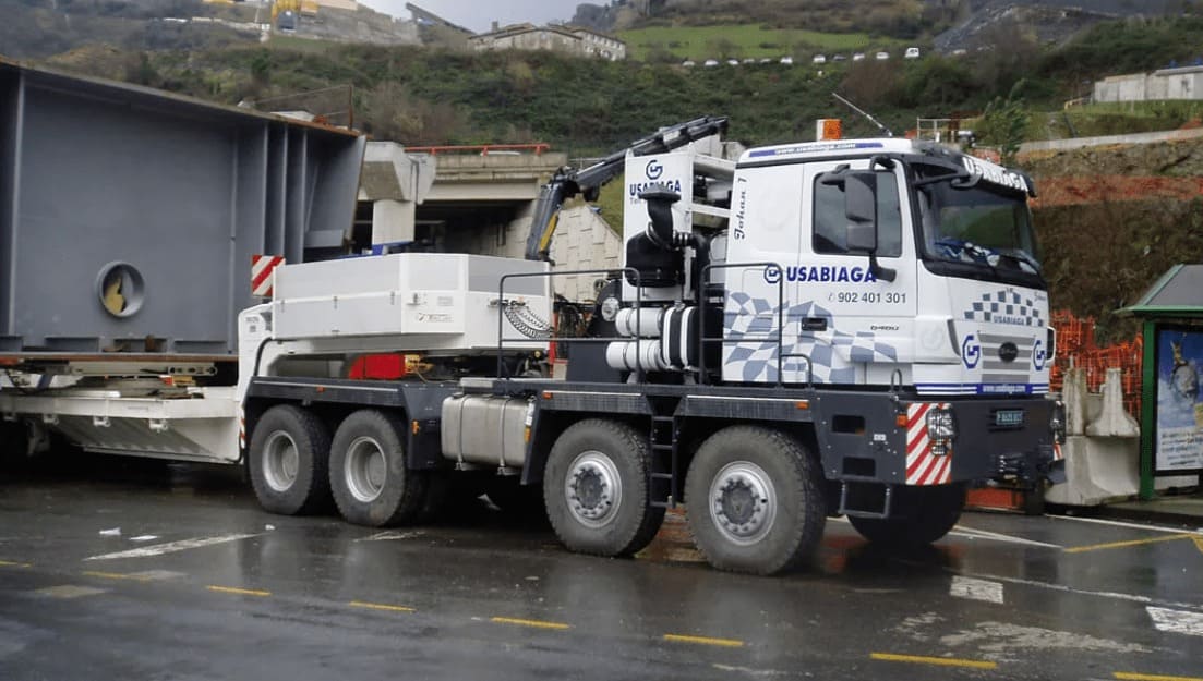 Эвакуатор Mercedes Benz Titan