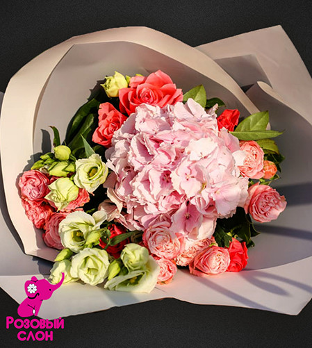 букет цветов - гортензия, эустома, роза кустовая, роза, салал