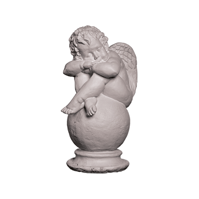 Спящая скульптура ангела